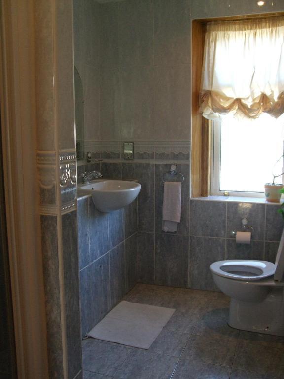 Swan Lake Guest House Edimburgo Habitación foto